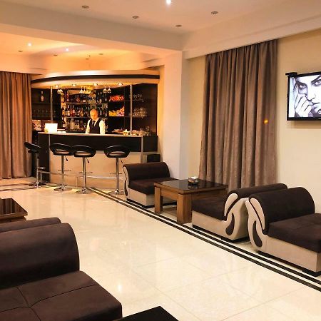 Hotel Grand Palace Τυφλίδα Εξωτερικό φωτογραφία