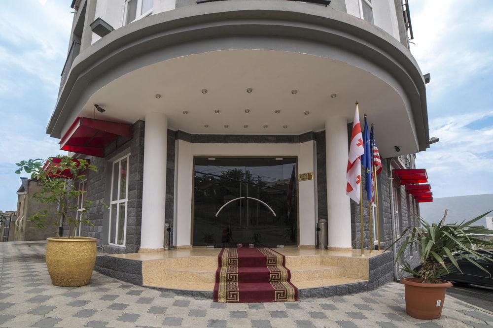 Hotel Grand Palace Τυφλίδα Εξωτερικό φωτογραφία