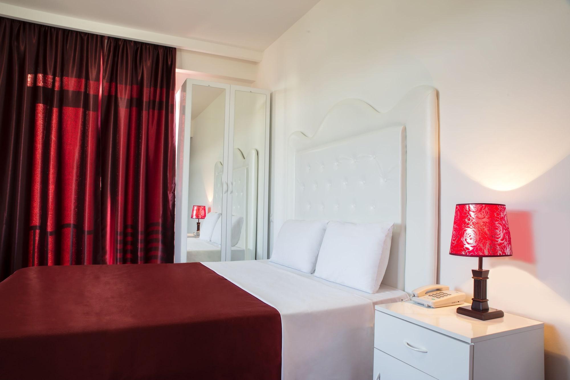 Hotel Grand Palace Τυφλίδα Εξωτερικό φωτογραφία
