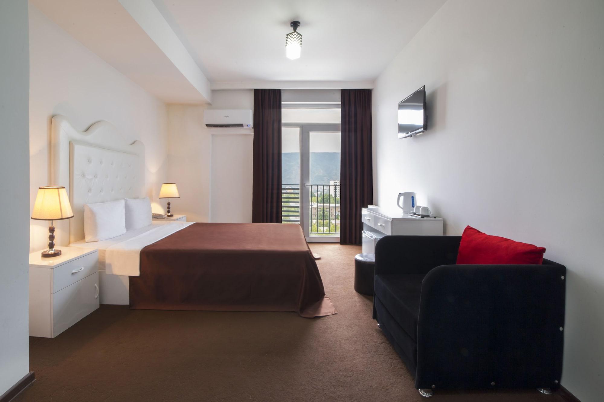 Hotel Grand Palace Τυφλίδα Εξωτερικό φωτογραφία