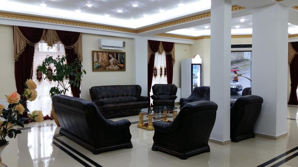 Hotel Grand Palace Τυφλίδα Εξωτερικό φωτογραφία