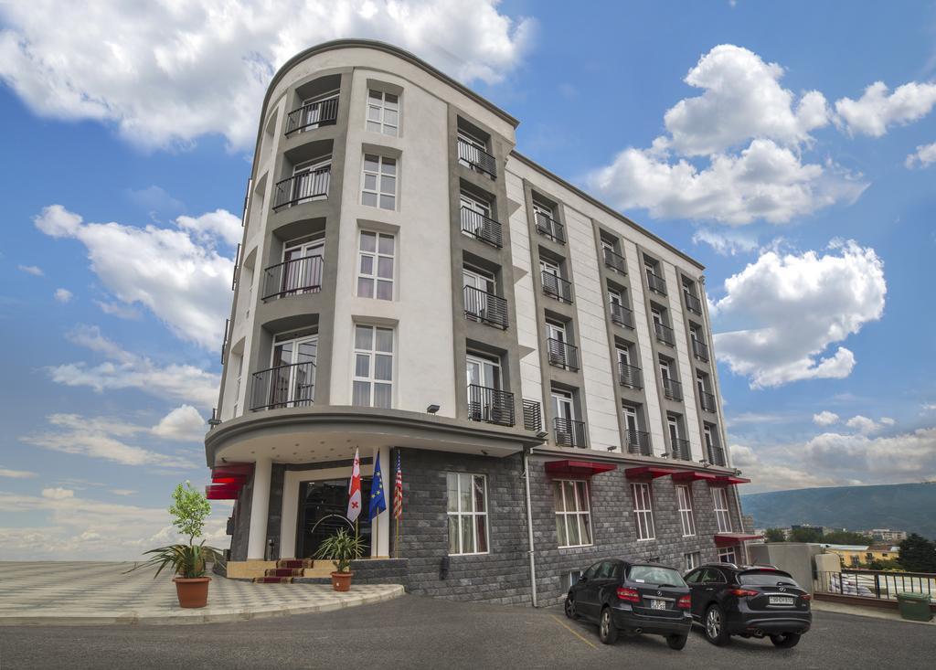 Hotel Grand Palace Τυφλίδα Εξωτερικό φωτογραφία