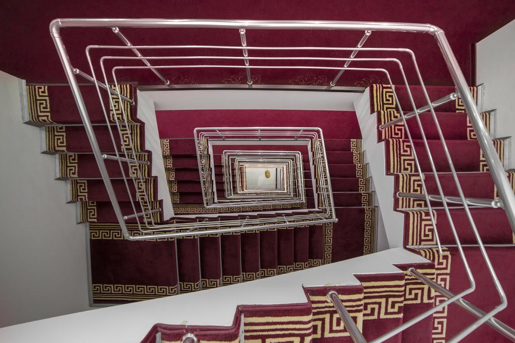 Hotel Grand Palace Τυφλίδα Εξωτερικό φωτογραφία