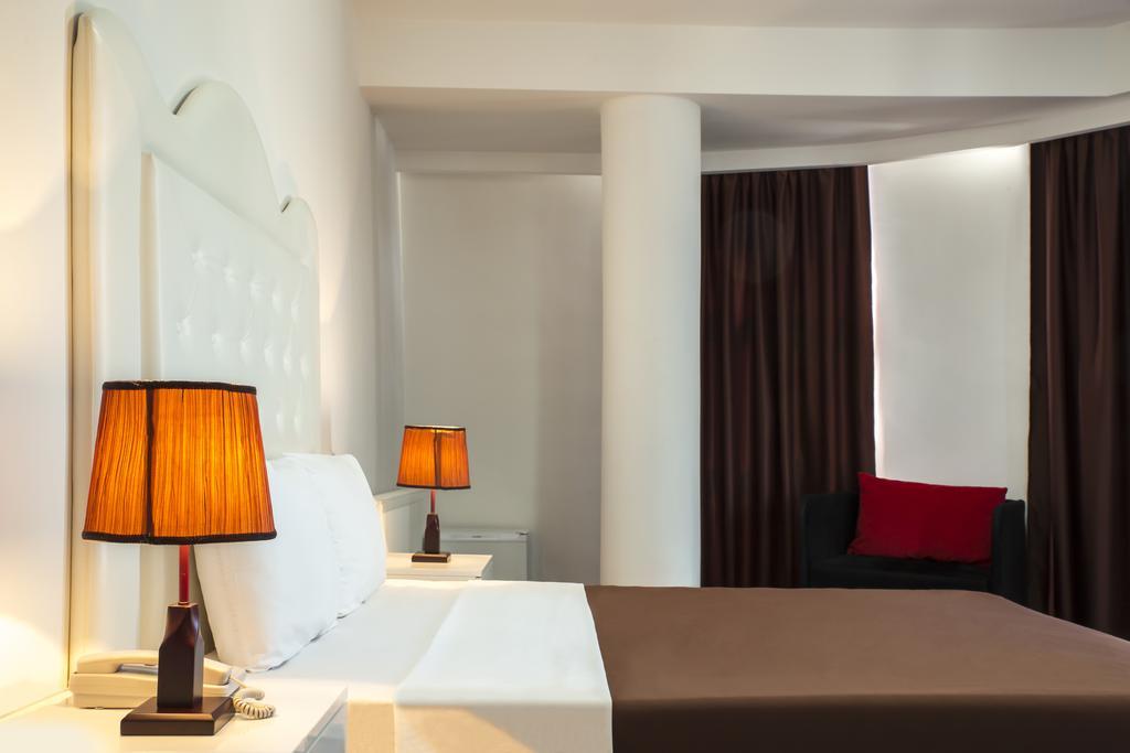 Hotel Grand Palace Τυφλίδα Εξωτερικό φωτογραφία